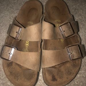 BIRKENSTOCK | Women’s 7-7.5 (EU 38) | The Arizona Sandal | Oiled Leather Tobacco